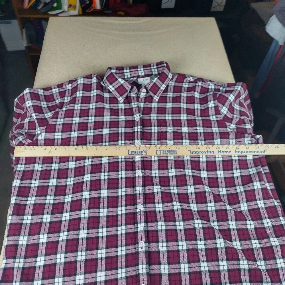 J Crew Men's Size XL Button Up Dress Shirt